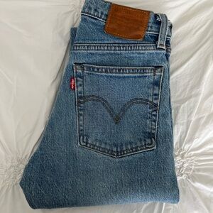 LEVI’S WEDGIE FIT JEANS